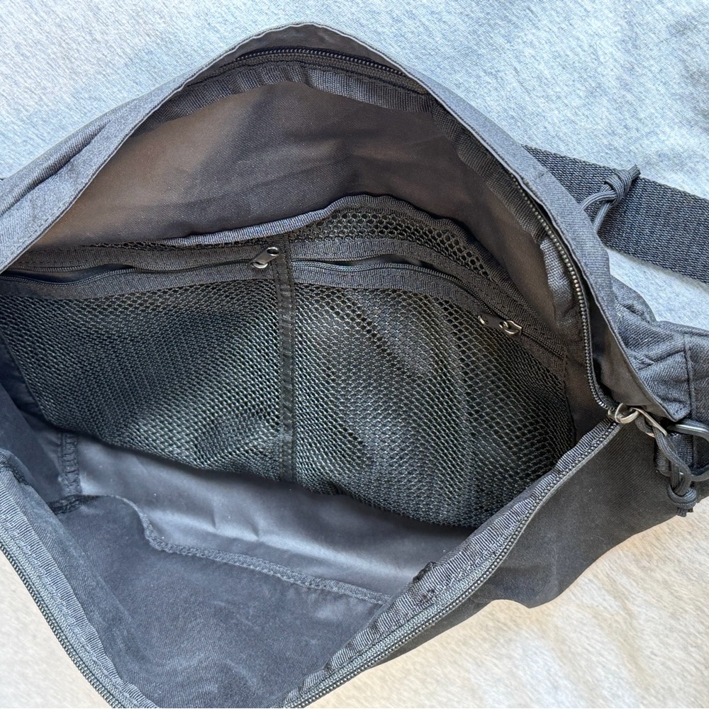 NIKE Tech Hip Pack - Picture 6 of 9
